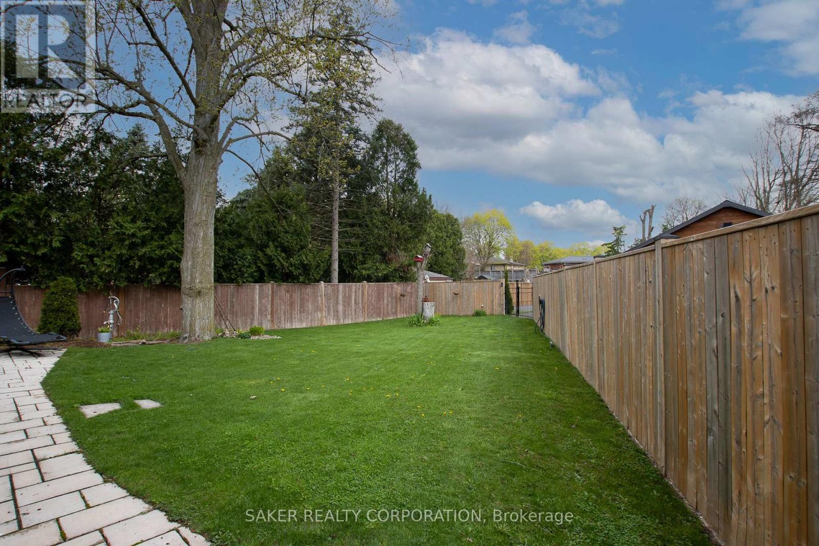 Property at 411 ALBERT STREET image 4