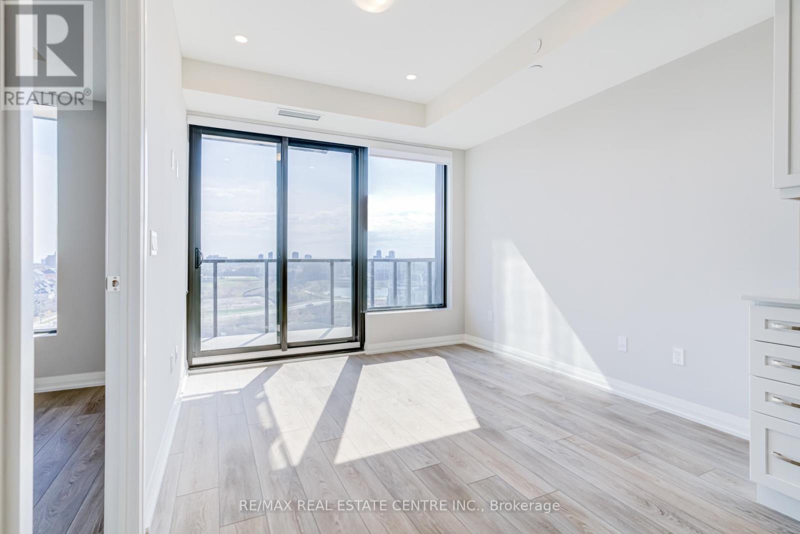 1110 - 3006 Willam Cutmore Boulevard, Oakville, Ontario  L6H 7V8 - Photo 14 - W12114142