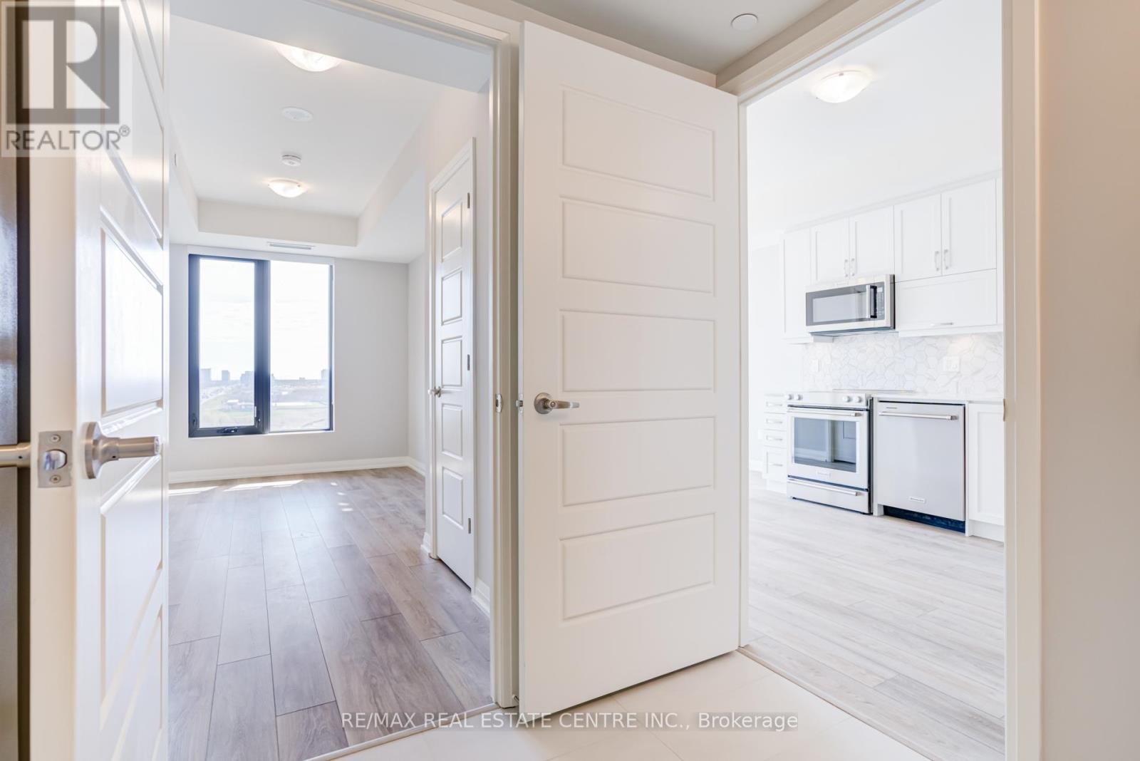 1110 - 3006 Willam Cutmore Boulevard, Oakville, Ontario  L6H 7V8 - Photo 17 - W12114142