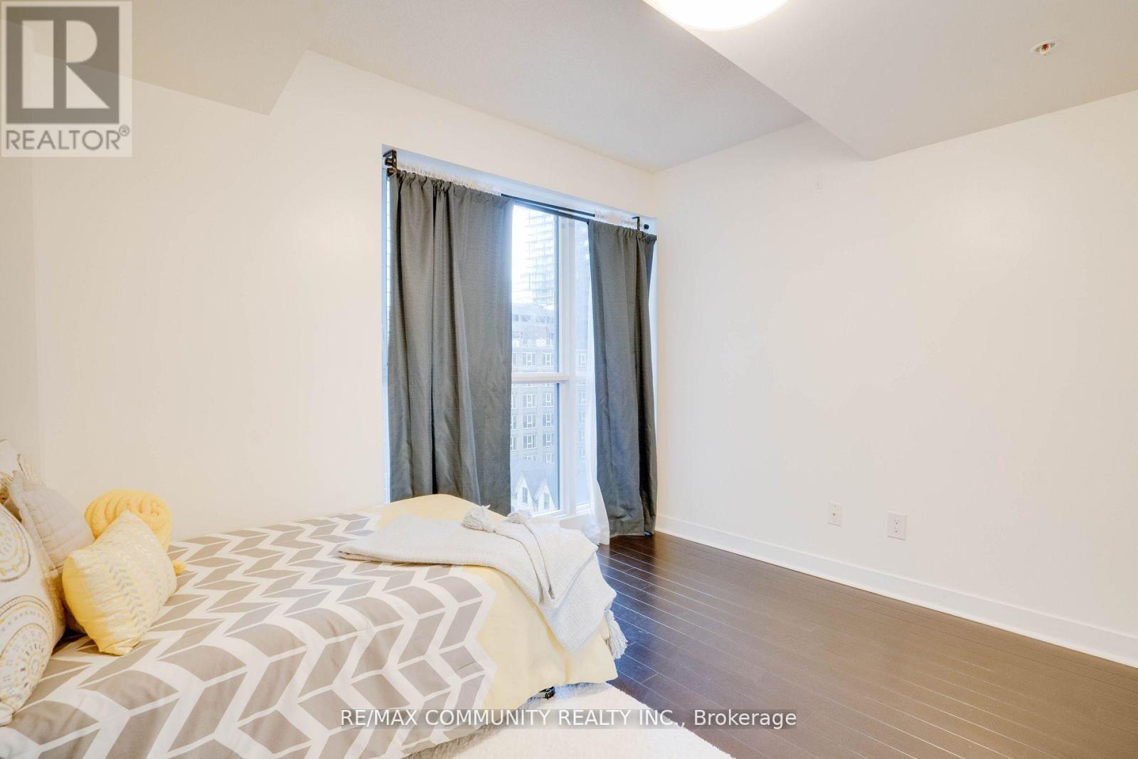 824 - 295 Adelaide Street W, Toronto, Ontario  M5V 0L4 - Photo 16 - C12123045