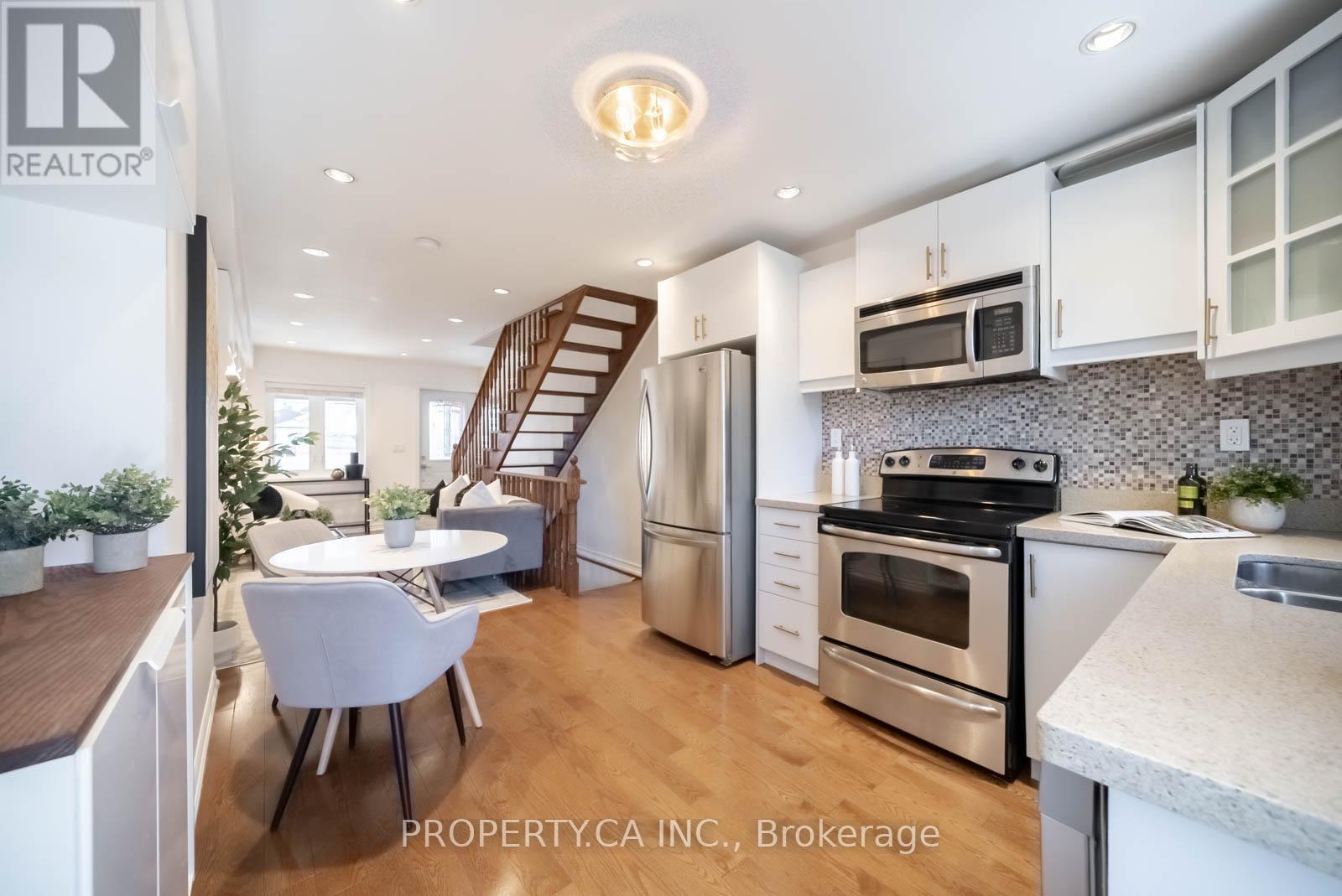 737 1/2 Craven Road, Toronto, Ontario  M4L 2Z7 - Photo 13 - E12079530