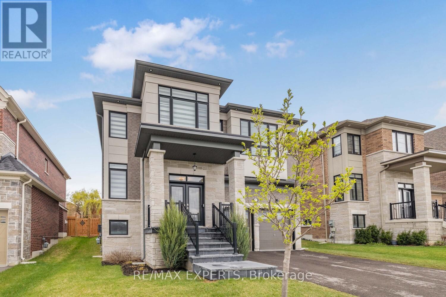 75 BETHPAGE CRESCENT, Newmarket, Ontario