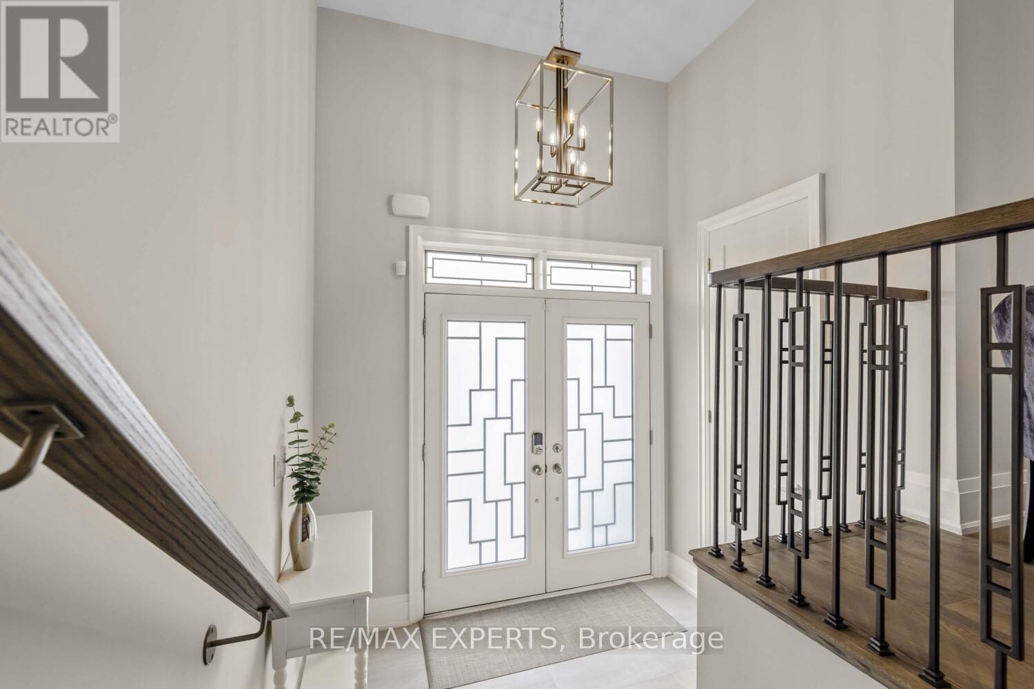 75 Bethpage Crescent, Newmarket, Ontario  L3X 1B8 - Photo 4 - N12123044