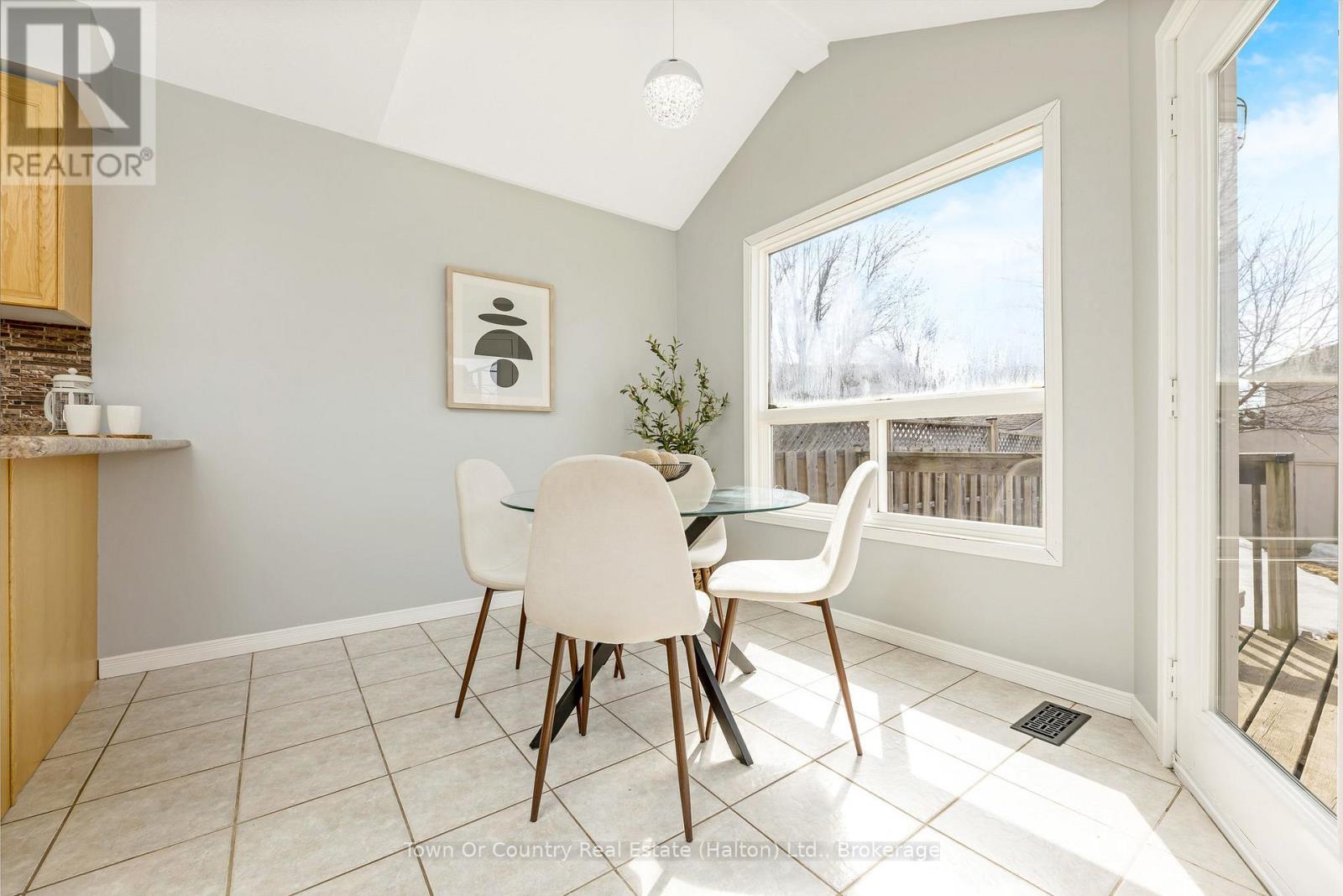10 Kearney Street, Guelph, Ontario  N1E 7H2 - Photo 14 - X12076737