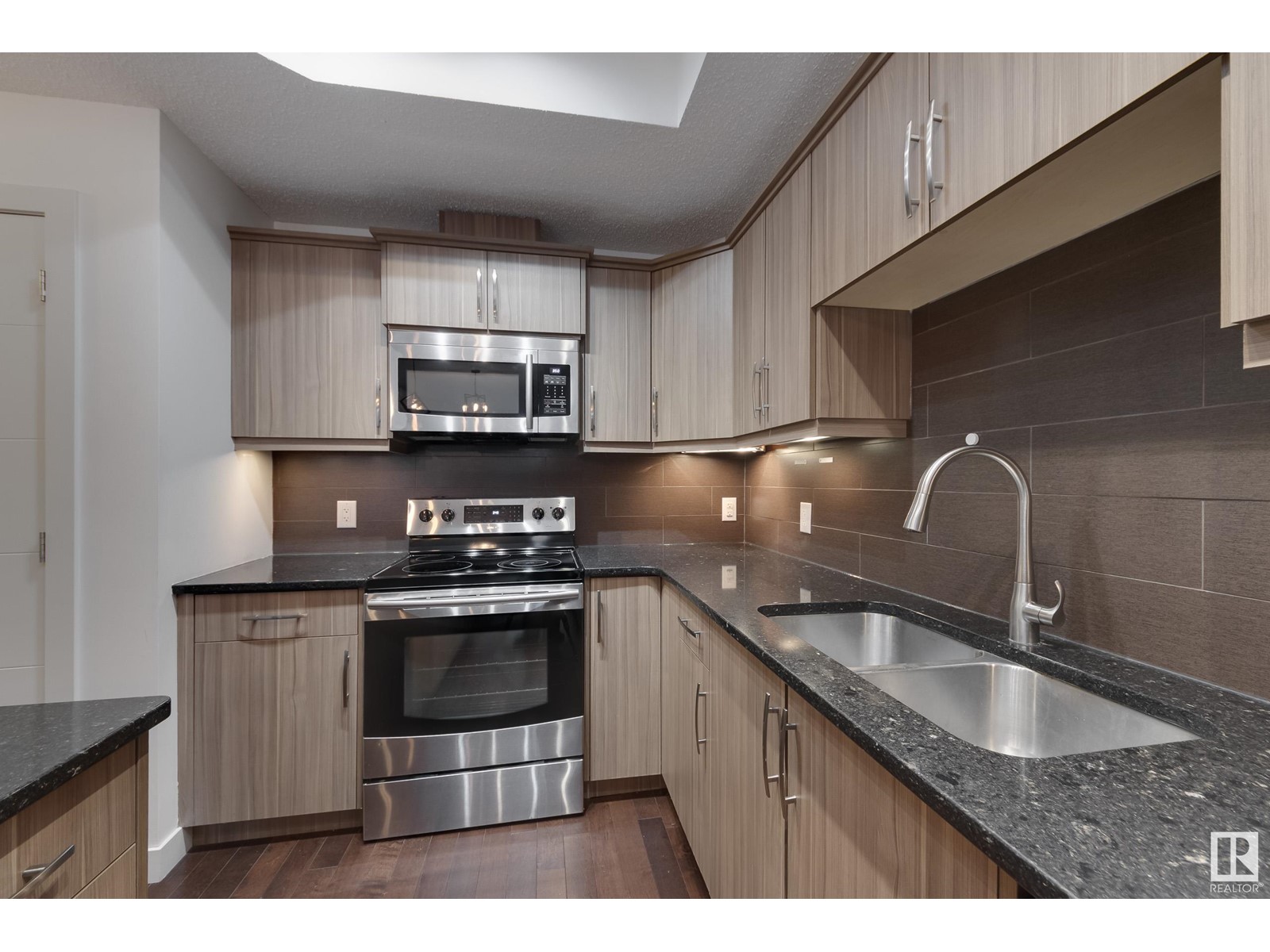 #115 10523 123 St Nw, Edmonton, Alberta  T5N 1N9 - Photo 4 - E4434435