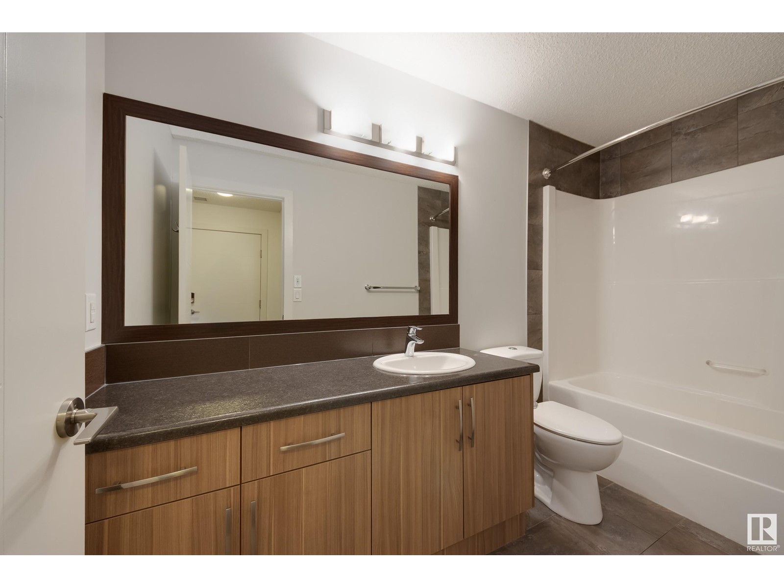 #115 10523 123 St Nw, Edmonton, Alberta  T5N 1N9 - Photo 35 - E4434435