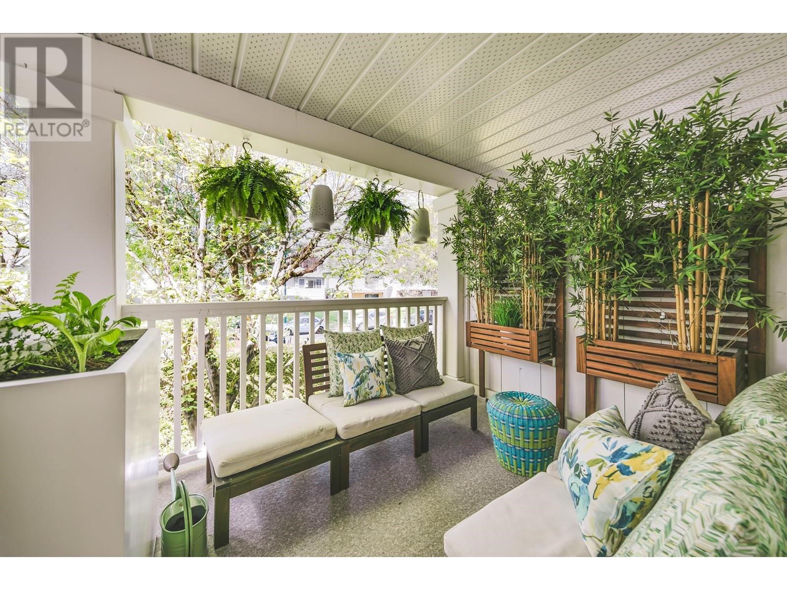 2422 E 8th Avenue, Vancouver, British Columbia  V5M 4V4 - Photo 14 - R2997267