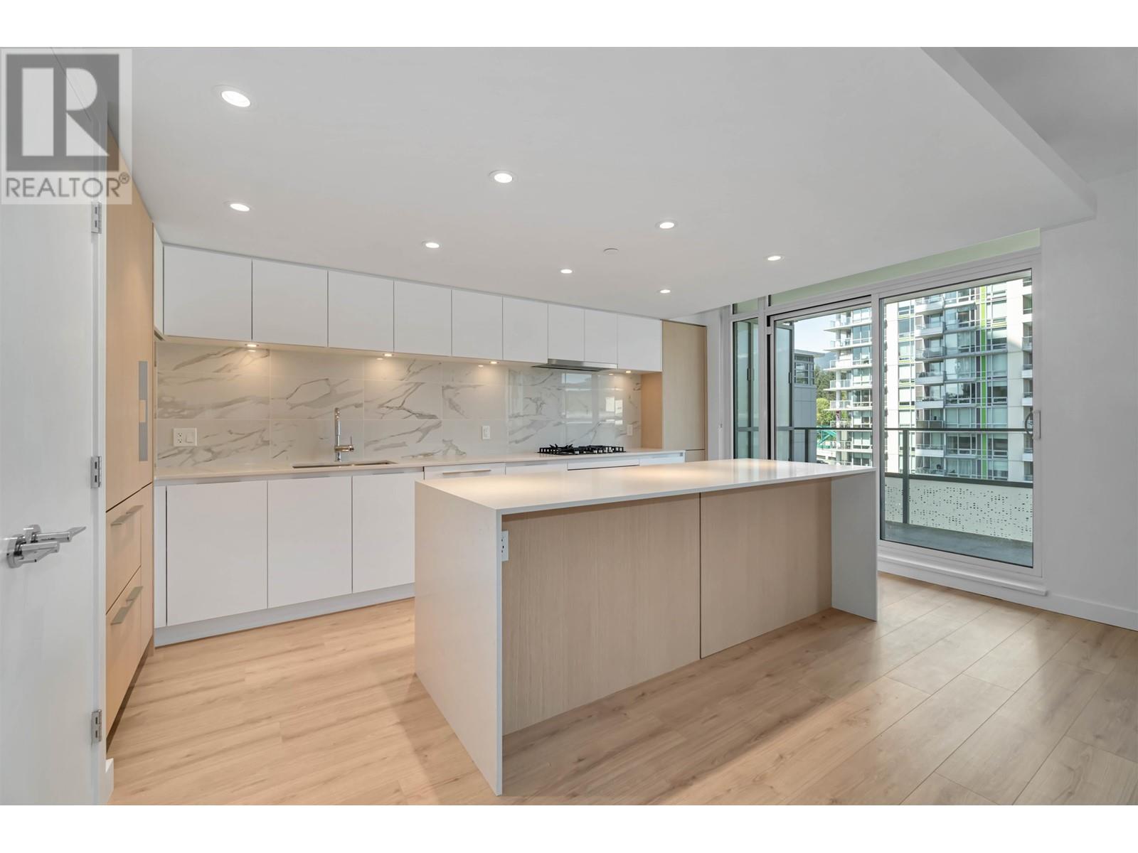 605 1500 Fern Street, North Vancouver, British Columbia  V7J 0E6 - Photo 7 - R2996665