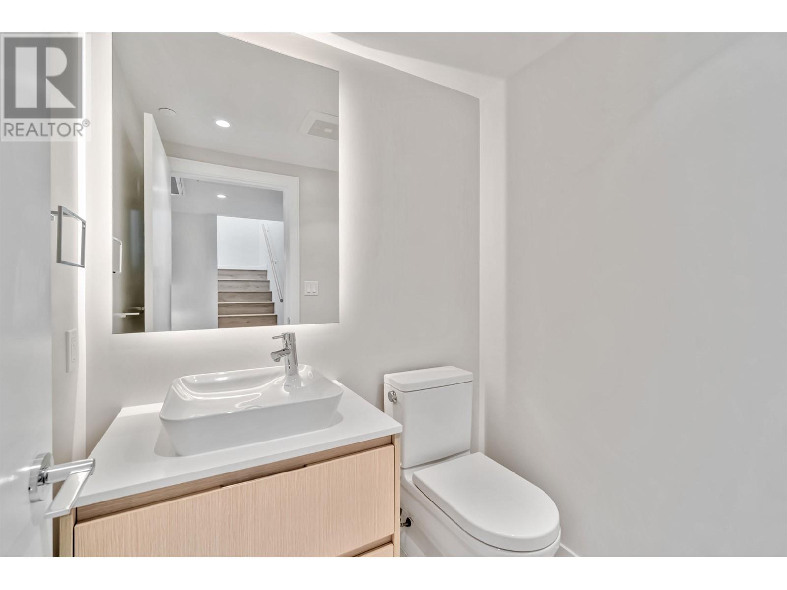 605 1500 Fern Street, North Vancouver, British Columbia  V7J 0E6 - Photo 18 - R2996665