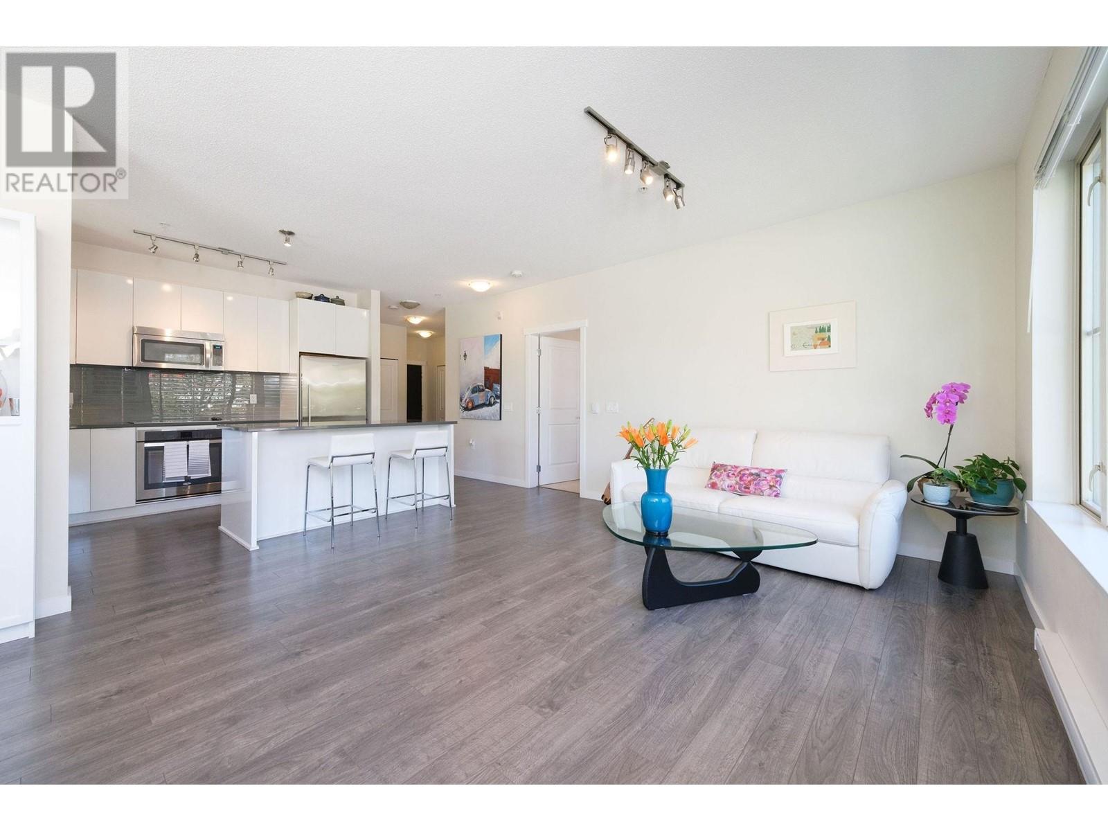 219 2665 Mountain Highway, Vancouver, British Columbia  V7J 0A8 - Photo 10 - R2997219