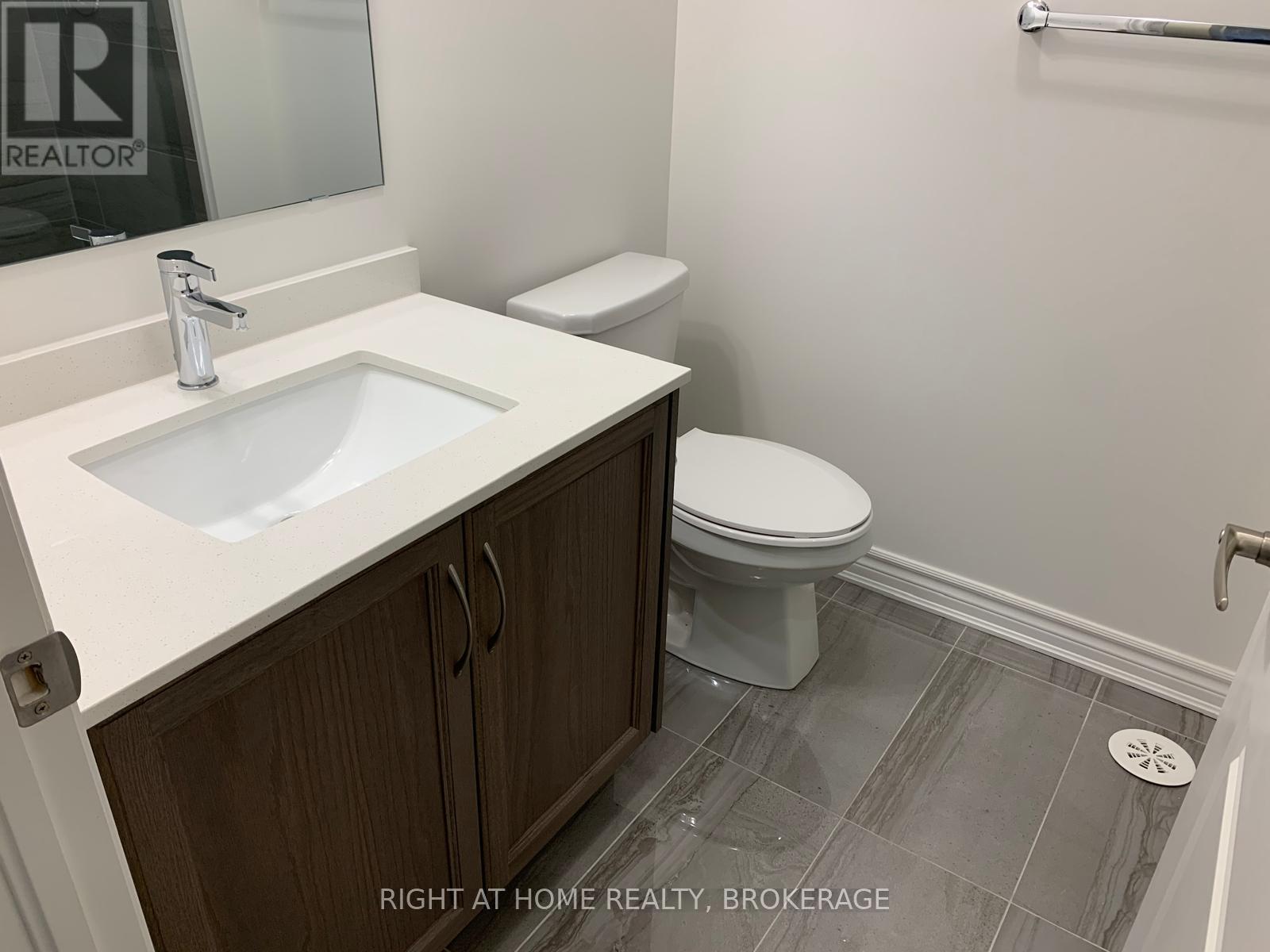 1174 Restivo Lane, Milton, Ontario  L9E 1N8 - Photo 30 - W12121946