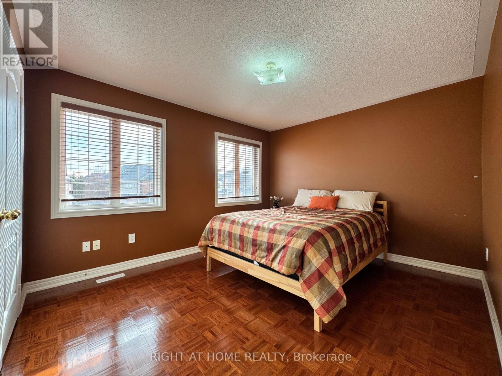 29 Lynnvalley Crescent, Brampton, Ontario  L6P 2E1 - Photo 14 - W12046515