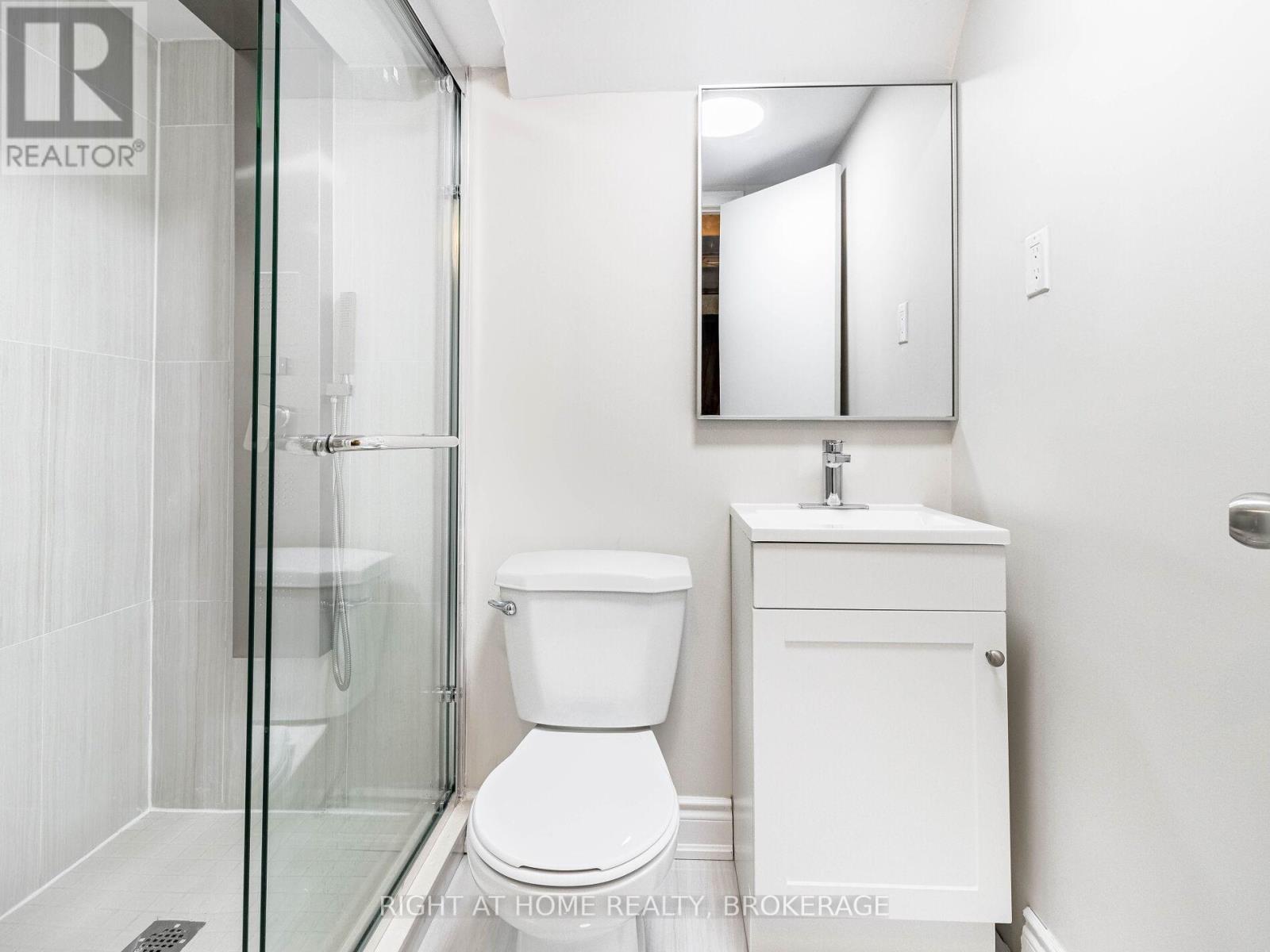 24 The Meadows Street, St. Catharines, Ontario  L2N 7L1 - Photo 29 - X12122901