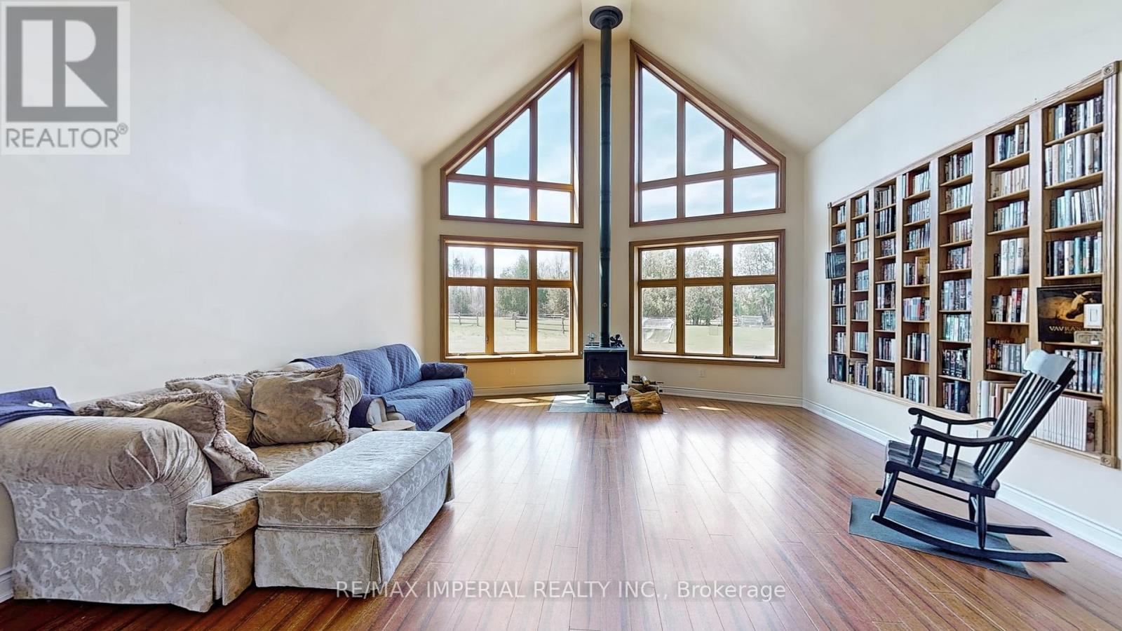 Property at 1917 OLD SECOND ROAD S image 4