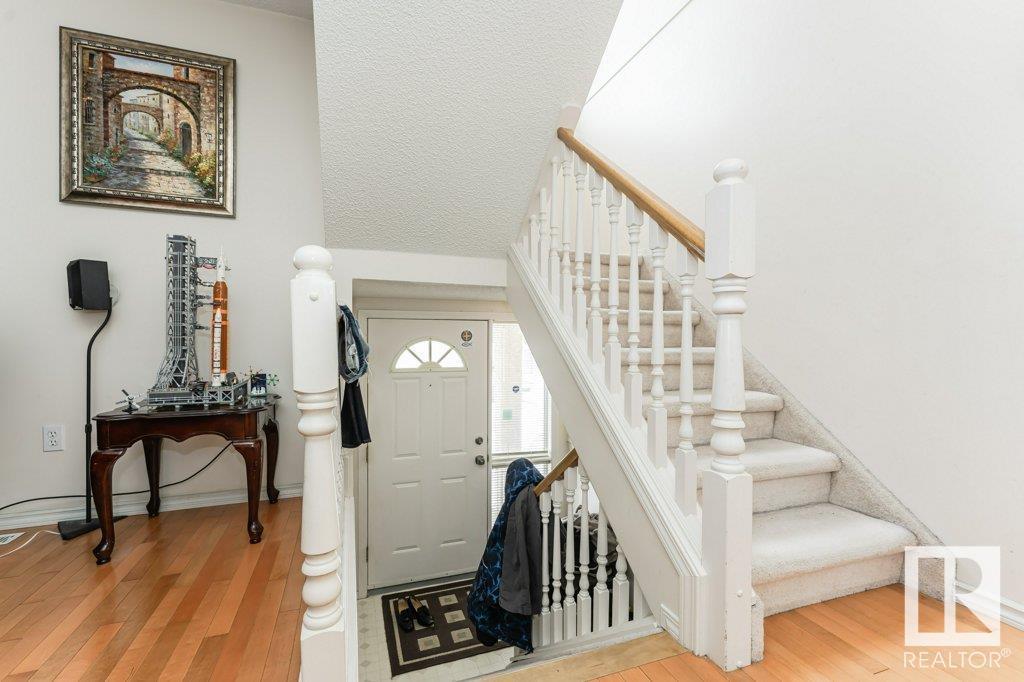 Property at #124 11115 9 AV NW image 4