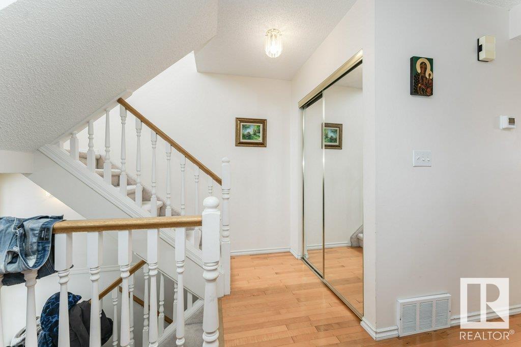 Property at #124 11115 9 AV NW image 5