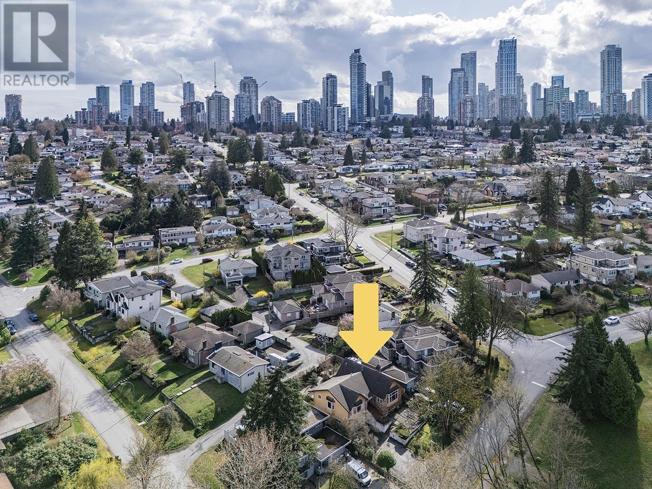 4976 Bond Street, Burnaby, British Columbia  V5H 2Y4 - Photo 5 - R2987138