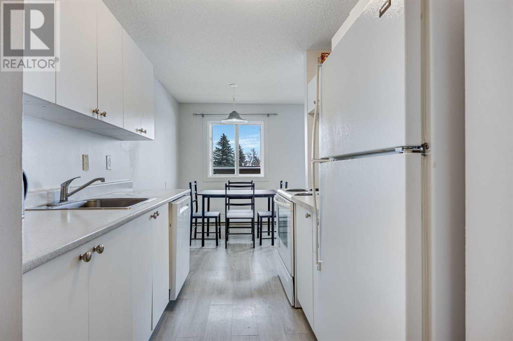 Property at 512, 11620 Elbow Drive SW image 3