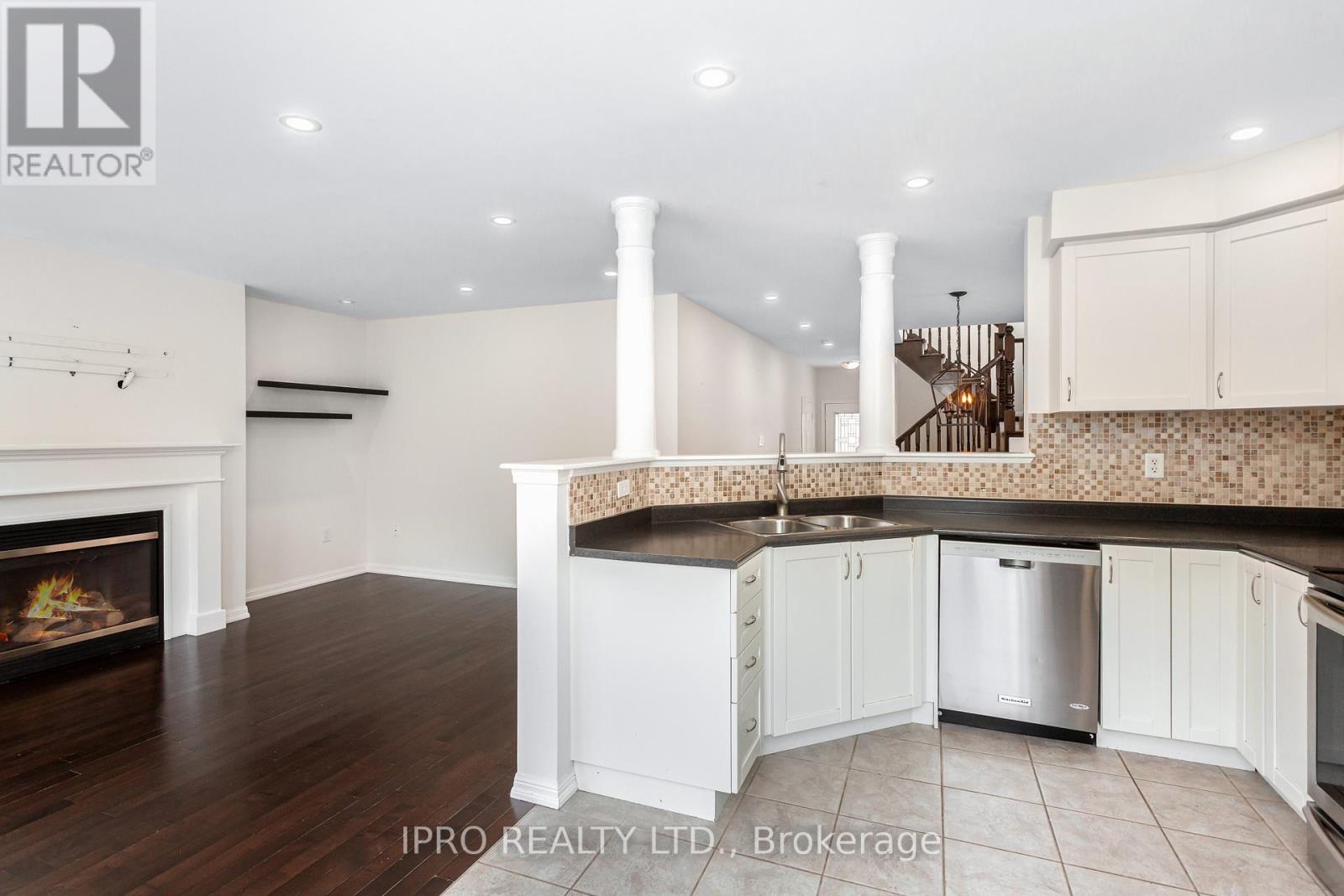 3123 Edgar Avenue, Burlington, Ontario  L7M 0A6 - Photo 16 - W12115998