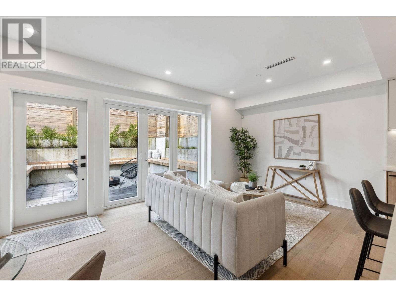 3383 Victoria Drive, Vancouver, British Columbia  V5N 4M3 - Photo 9 - R2997187
