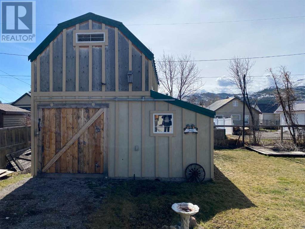 2513 210 Street, Bellevue, Alberta  T0K 0C0 - Photo 4 - A2212272