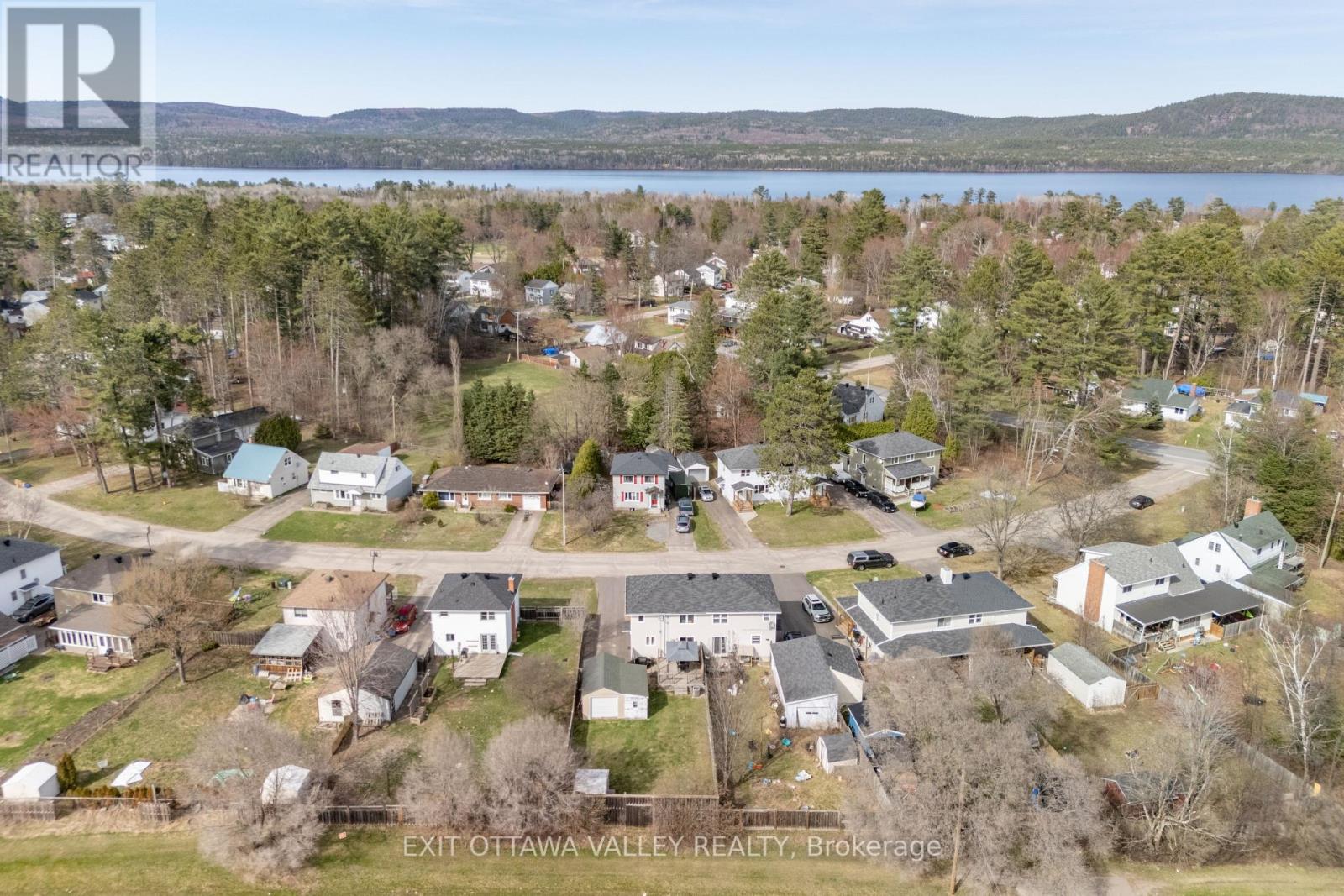11 Faraday Crescent, Deep River, Ontario  K0J 1P0 - Photo 39 - X12123100