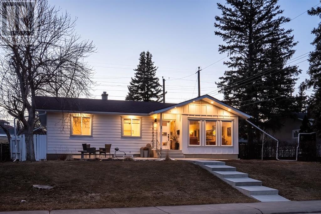 Property at 60 Glenside Drive SW image 3