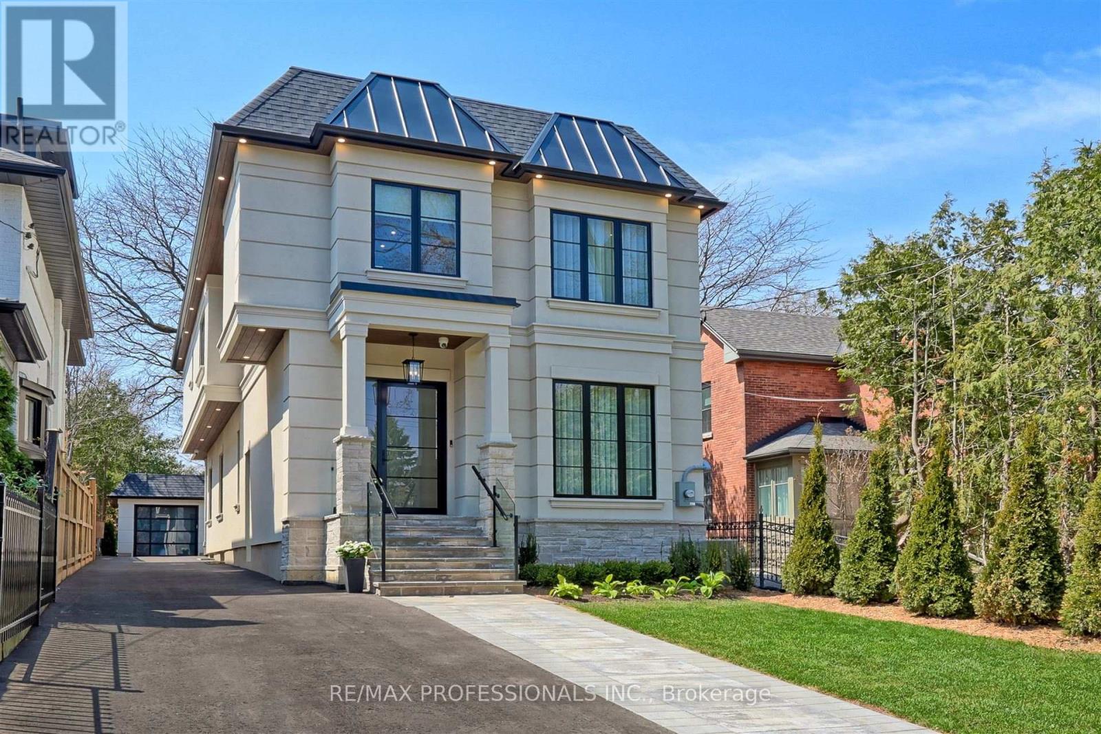 Property at 466 PRINCE EDWARD DRIVE N image 1