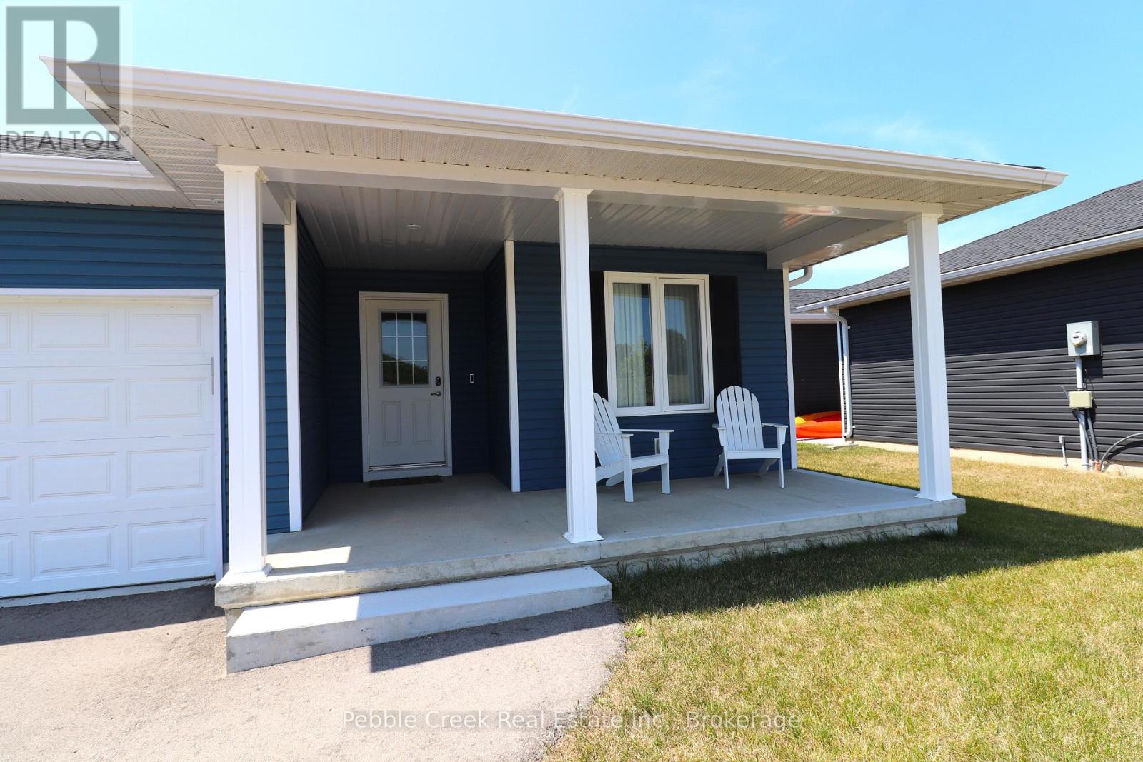 9 Sweet Water Drive N, Ashfield-Colborne-Wawanosh (Colborne Twp), Ontario  N7A 0C1 - Photo 2 - X12123107