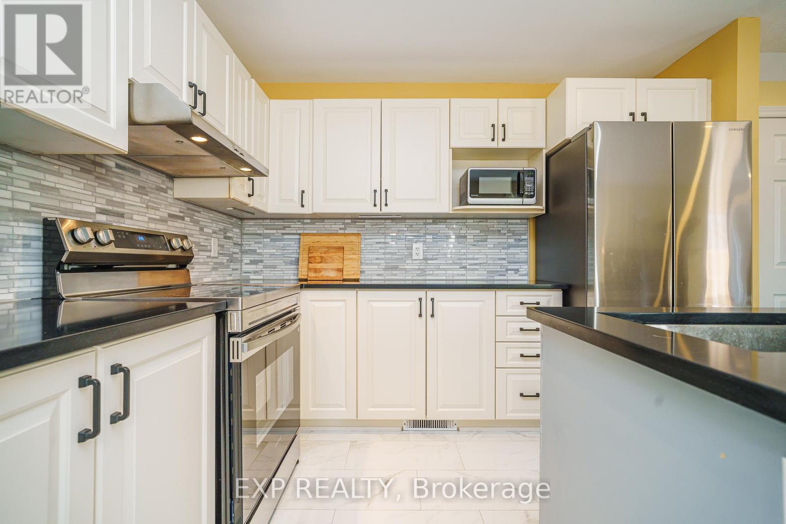 426 Pillett Street, Ottawa, Ontario  K2J 5S3 - Photo 13 - X12123083