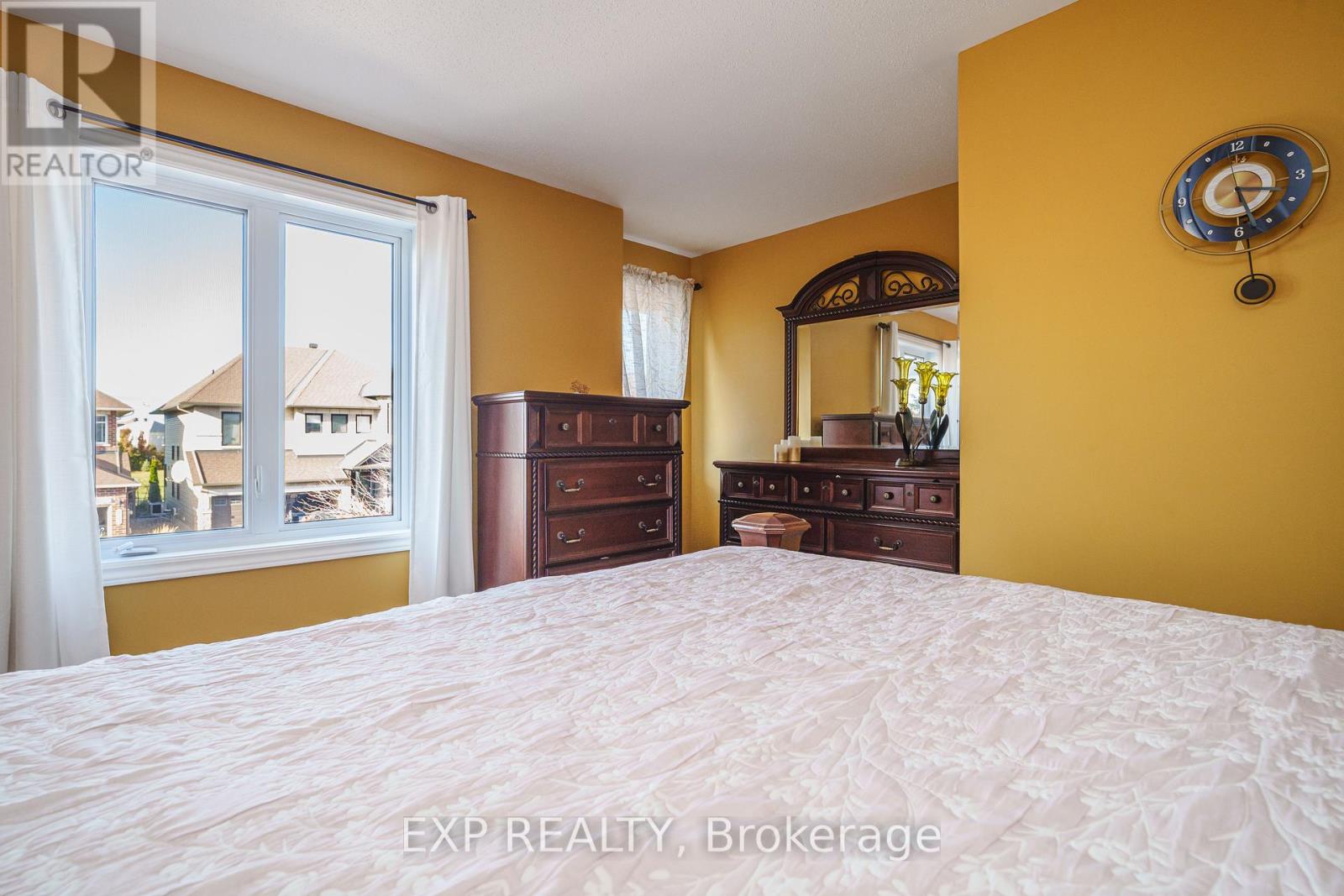 426 Pillett Street, Ottawa, Ontario  K2J 5S3 - Photo 17 - X12123083