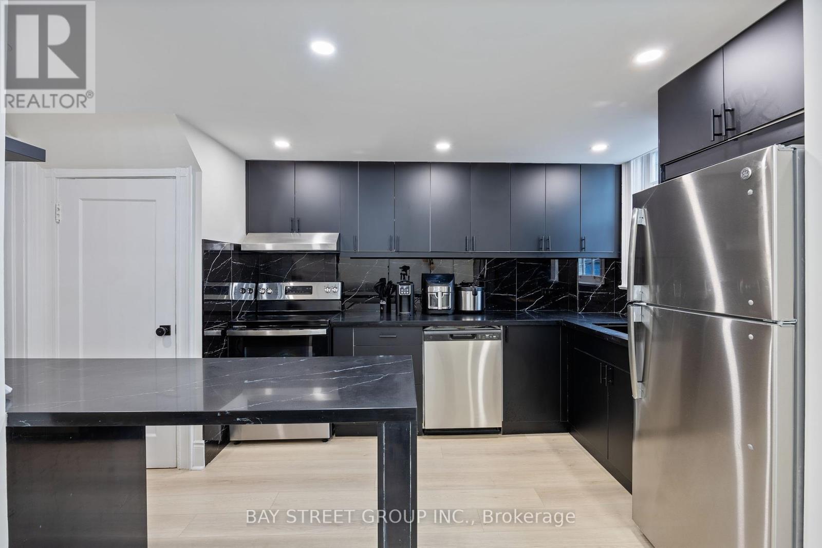 108 Orchard View Boulevard, Toronto, Ontario  M4R 1C2 - Photo 10 - C12123097