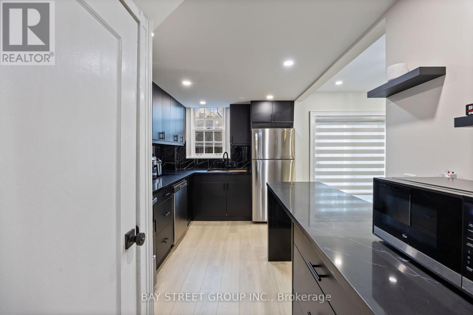 108 Orchard View Boulevard, Toronto, Ontario  M4R 1C2 - Photo 12 - C12123097