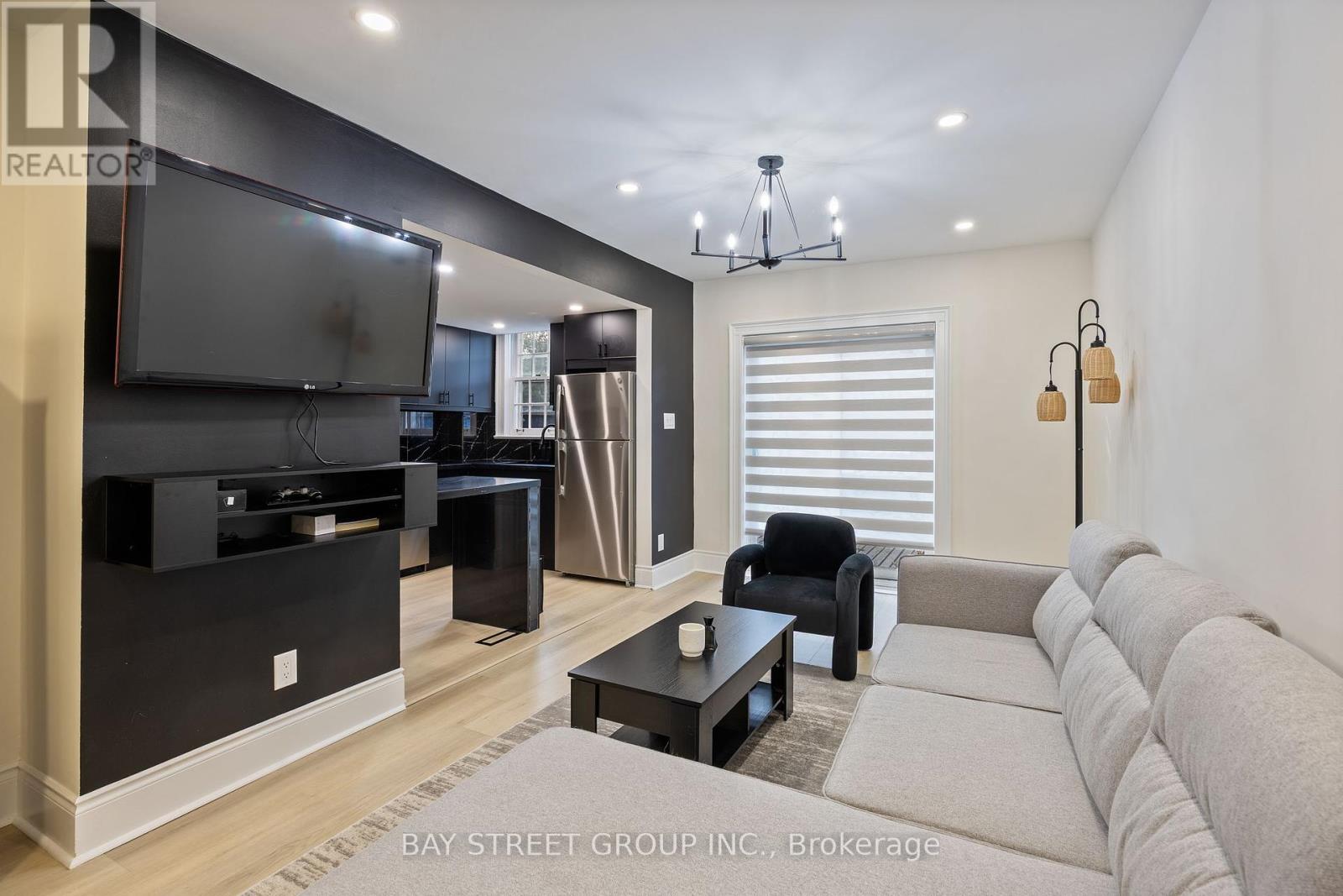 108 Orchard View Boulevard, Toronto, Ontario  M4R 1C2 - Photo 8 - C12123097