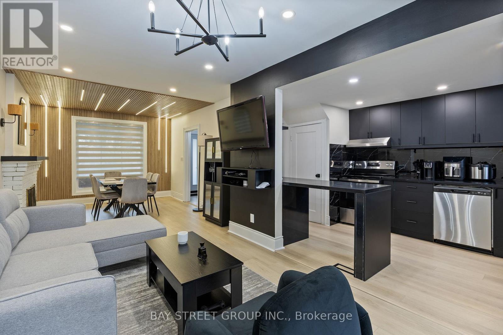 108 Orchard View Boulevard, Toronto, Ontario  M4R 1C2 - Photo 9 - C12123097