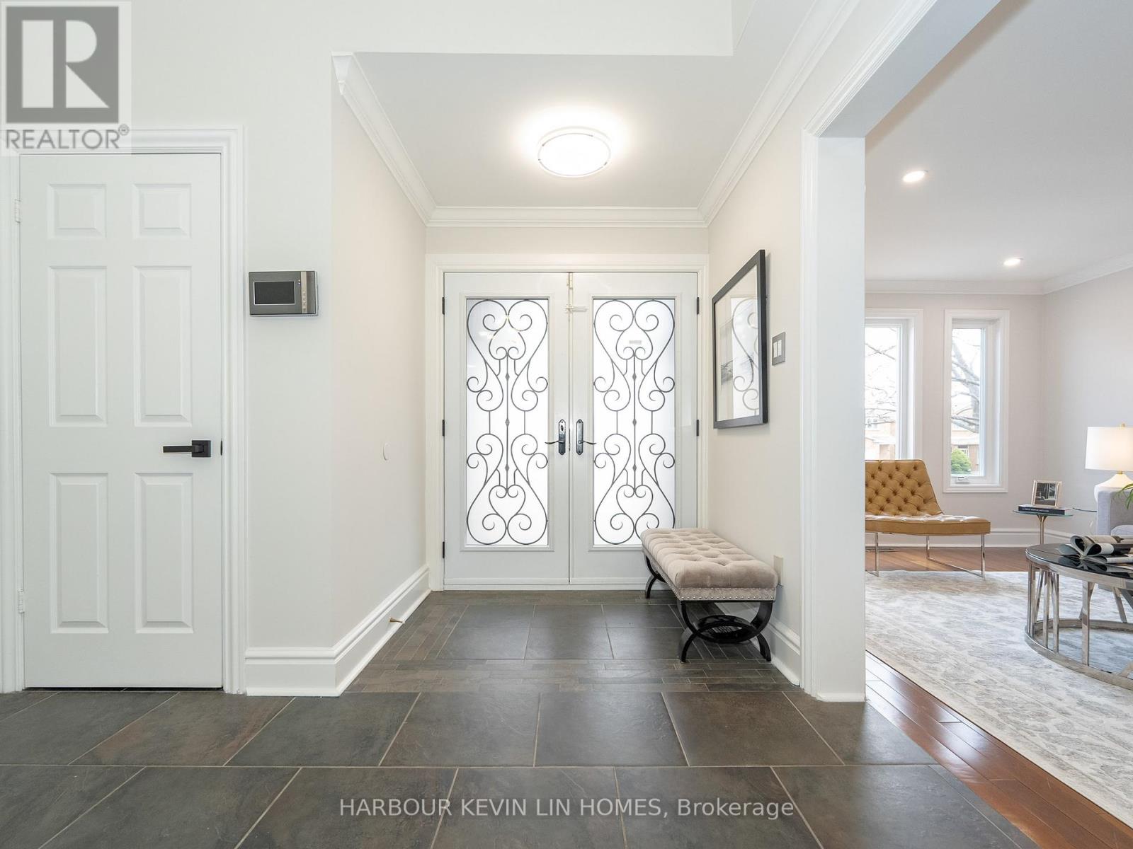 Property at 146 VALLEYMEDE DRIVE image 5