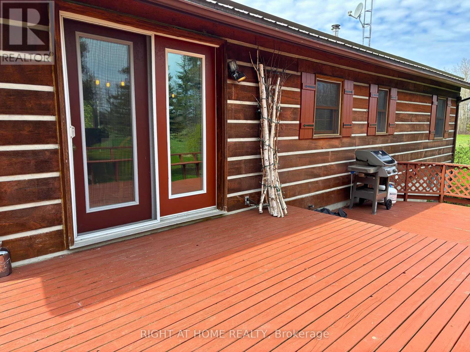 140 Old Plank Road, Drummond/north Elmsley, Ontario  K7H 3C3 - Photo 3 - X12090444