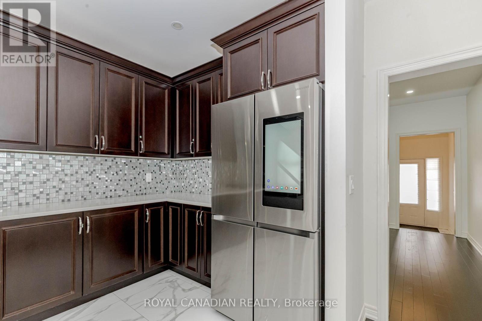3945 Thomas Alton Boulevard, Burlington, Ontario  L7M 2A4 - Photo 15 - W12123111