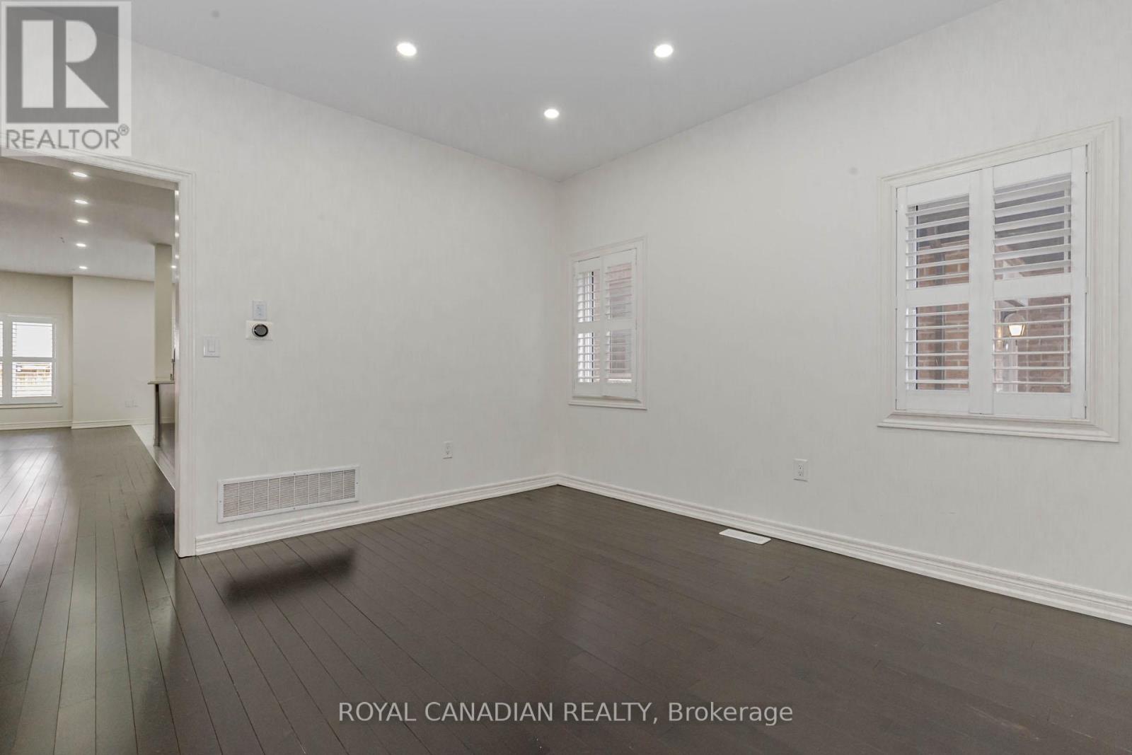 3945 Thomas Alton Boulevard, Burlington, Ontario  L7M 2A4 - Photo 8 - W12123111