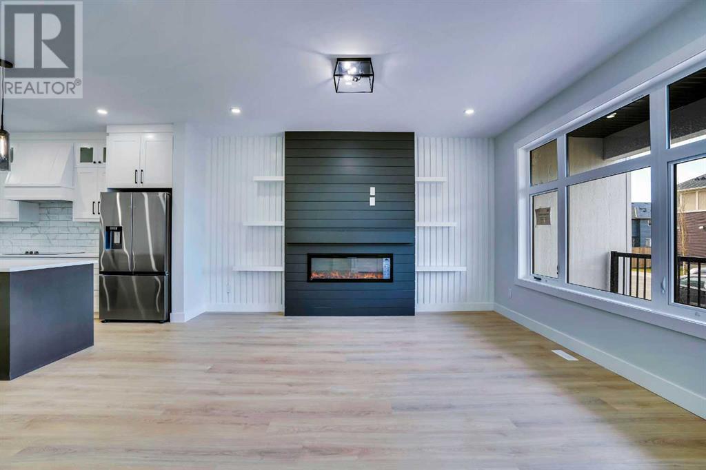 Property at 160 Saddlelake Manor NE image 2