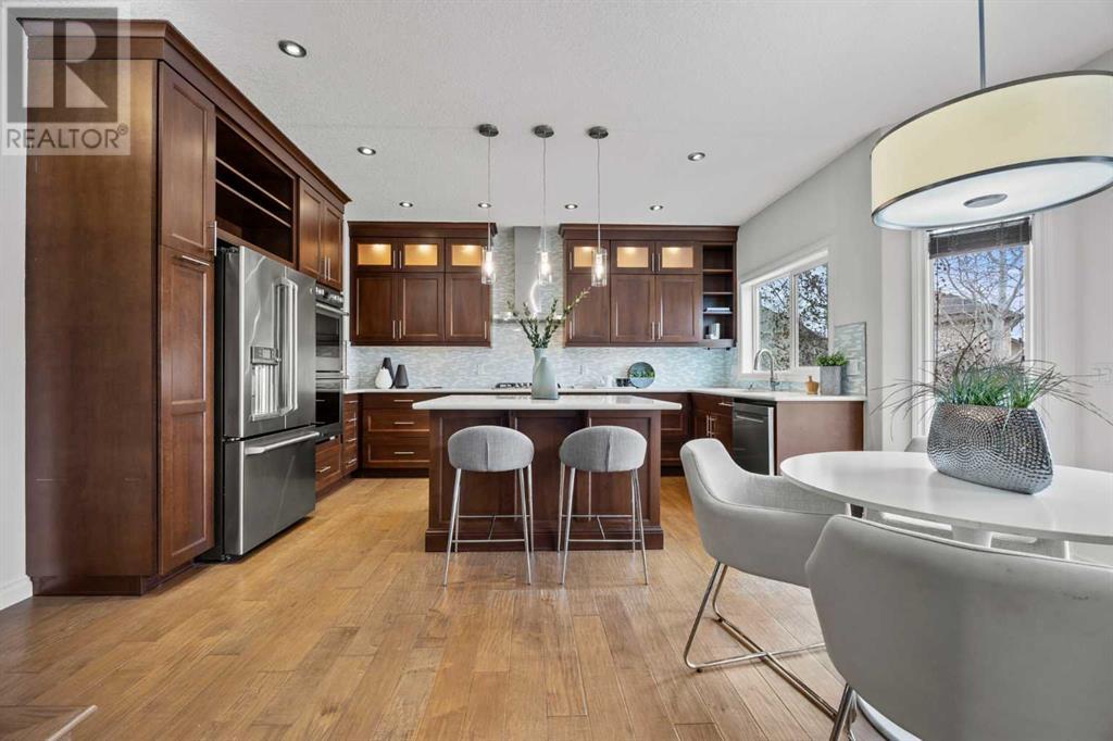 Property at 328 Crimson Close image 3