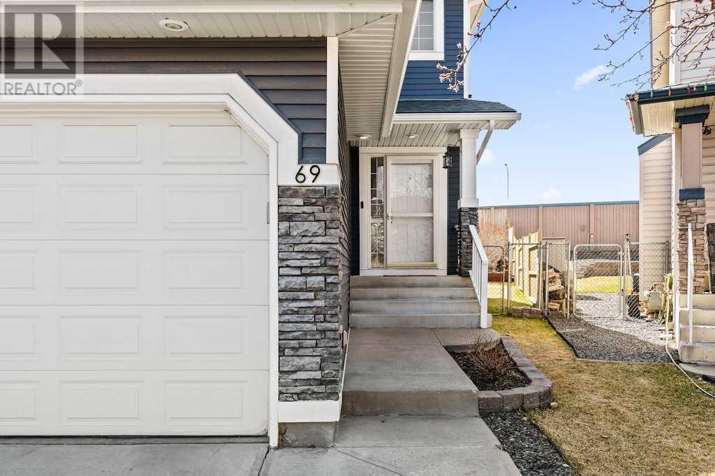 69 Chapalina Manor Se, Calgary, Alberta  T2X 3P2 - Photo 3 - A2205856