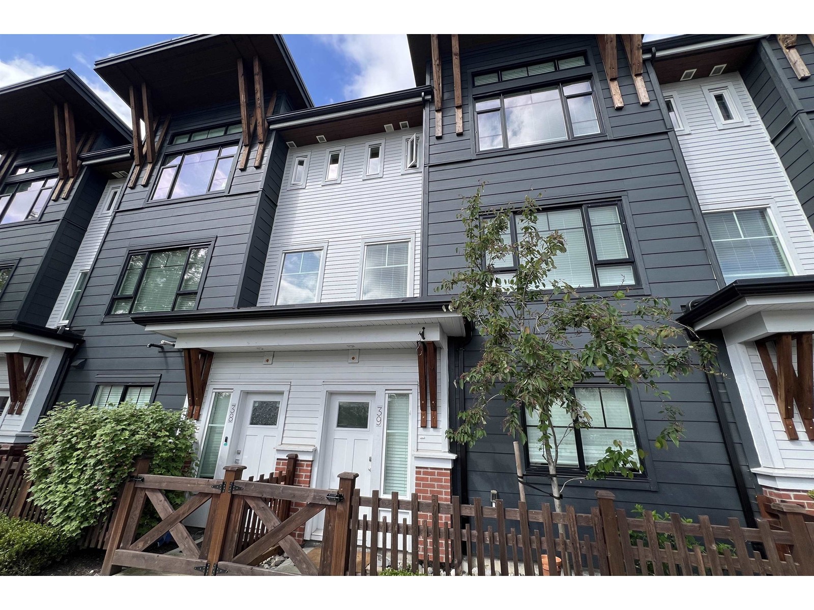 39 22128 48a Avenue, Langley, British Columbia  V3A 0L6 - Photo 2 - R2996507