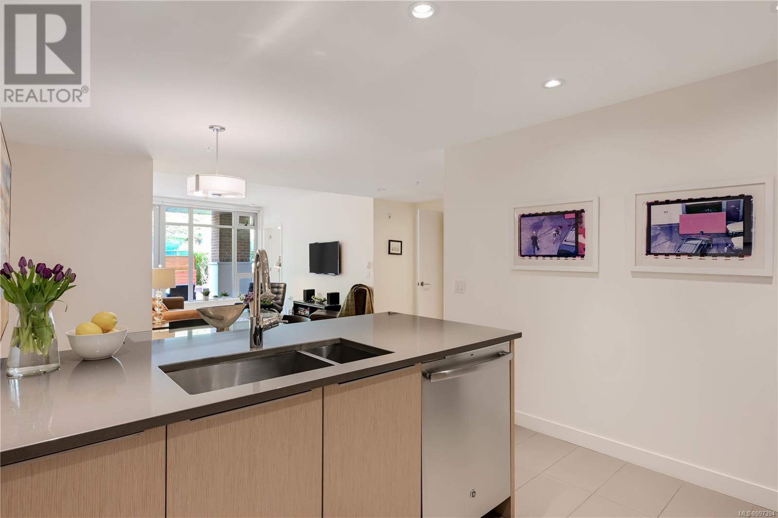 103 646 Michigan St, Victoria, British Columbia  V8V 0B7 - Photo 22 - 997394