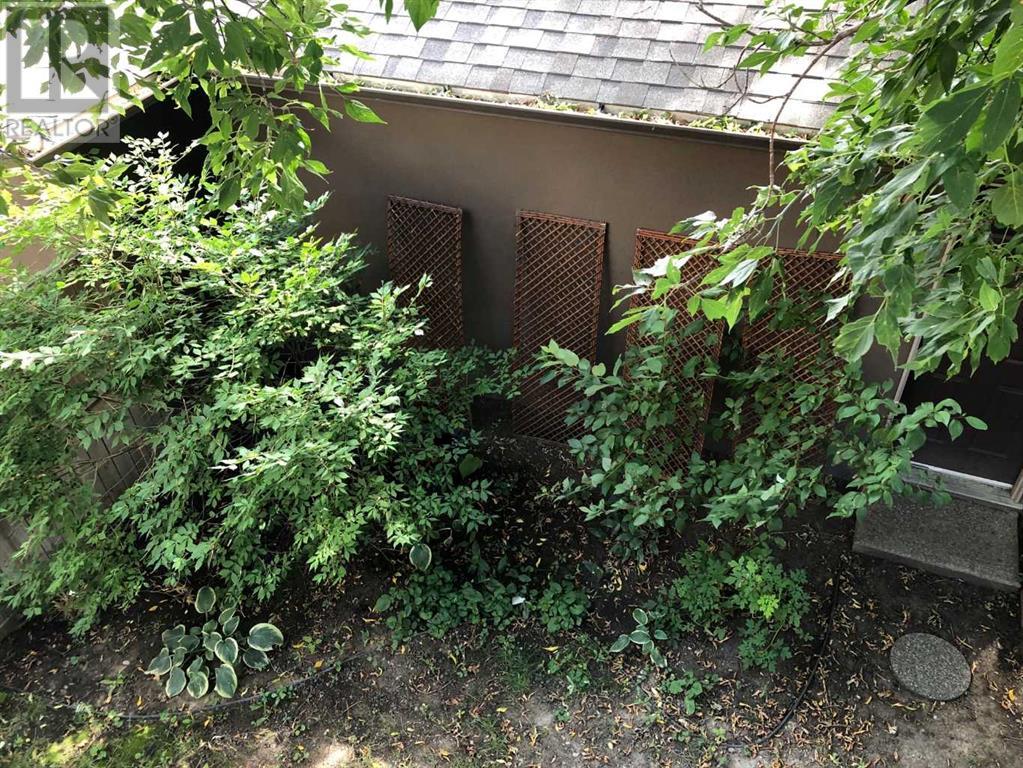 Property at 3306 21 Street SW image 2