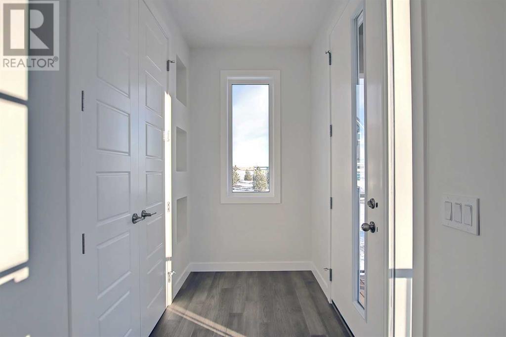 Property at 340 Waterford Boulevard image 4