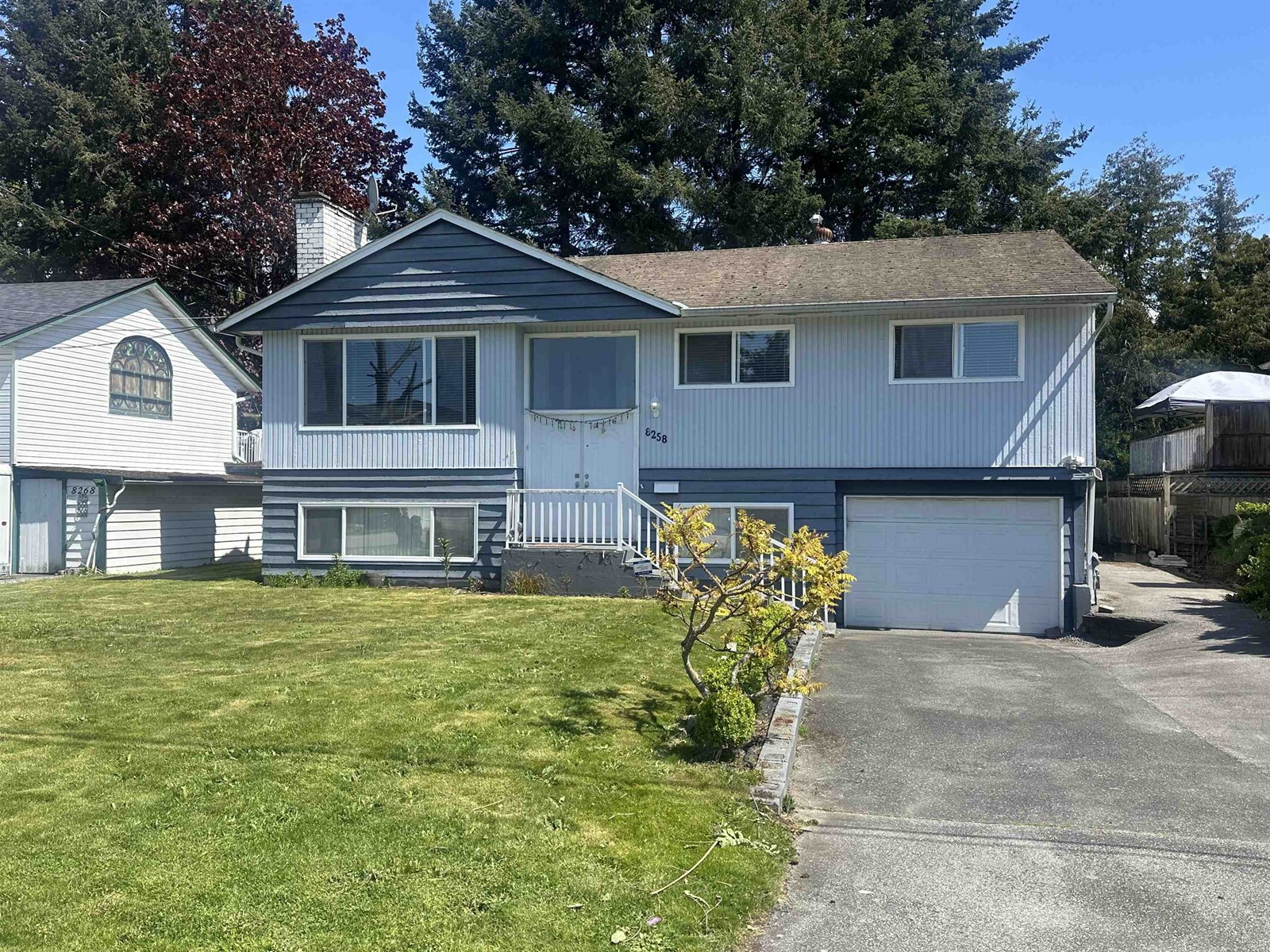 8258 111b Street, Delta, British Columbia  V4C 4T1 - Photo 2 - R2997313
