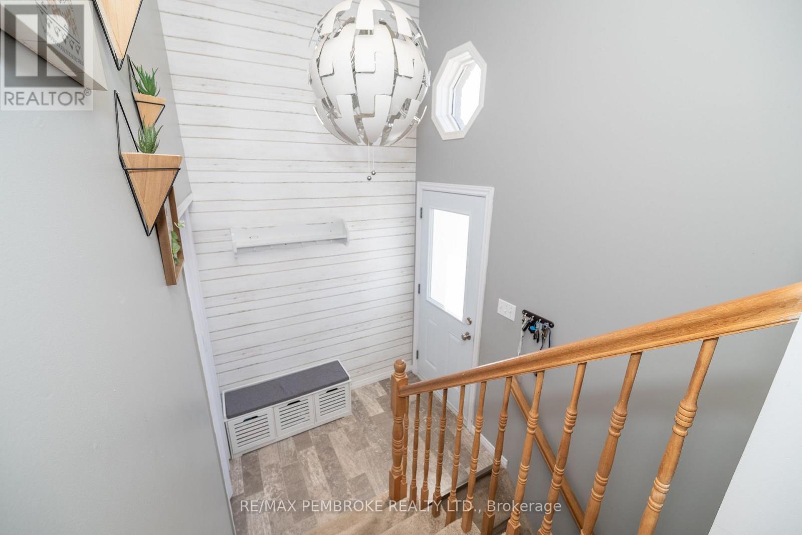 Property at 14 BRIARWOOD DRIVE image 5