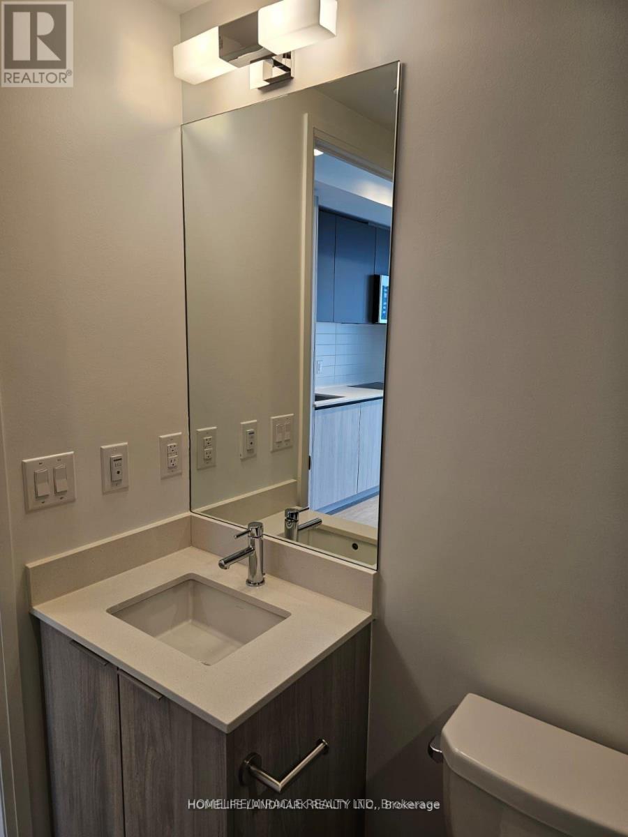 3501 - 8 Widmer Street, Toronto, Ontario  M5V 2E7 - Photo 5 - C12123127