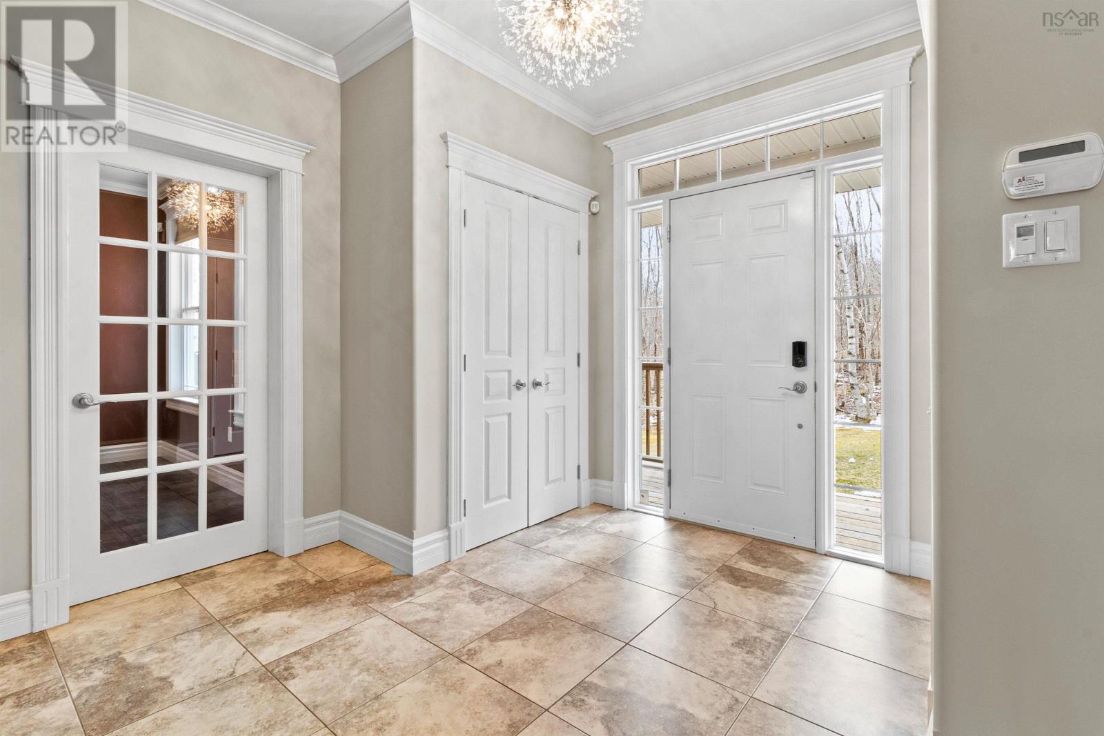 Property at 56 Magnate Court image 2
